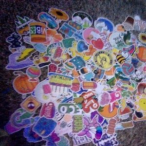 100+ pcs stickers